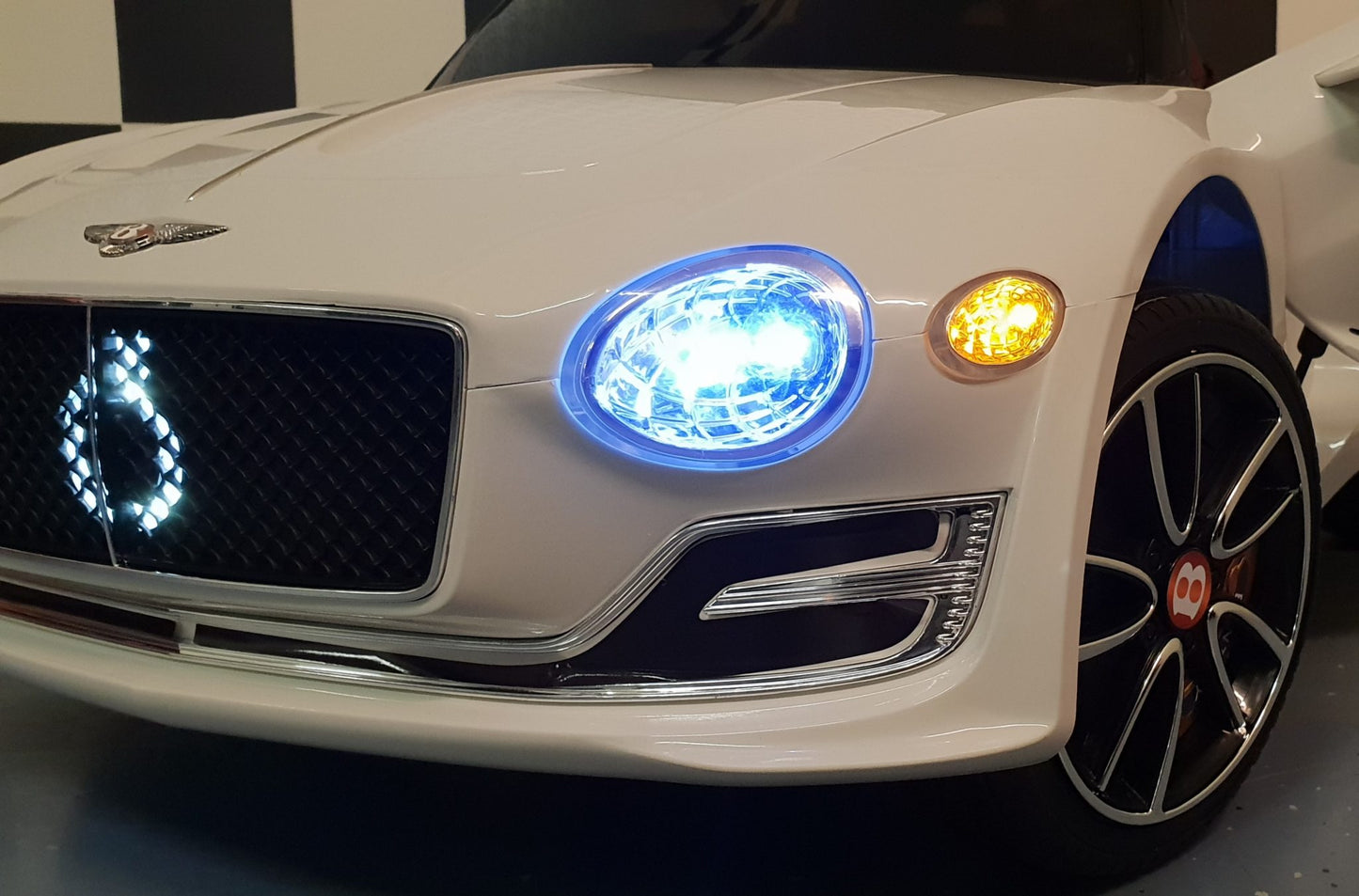 Bentley EXP barnbil 12 volt med fjärrkontroll vit